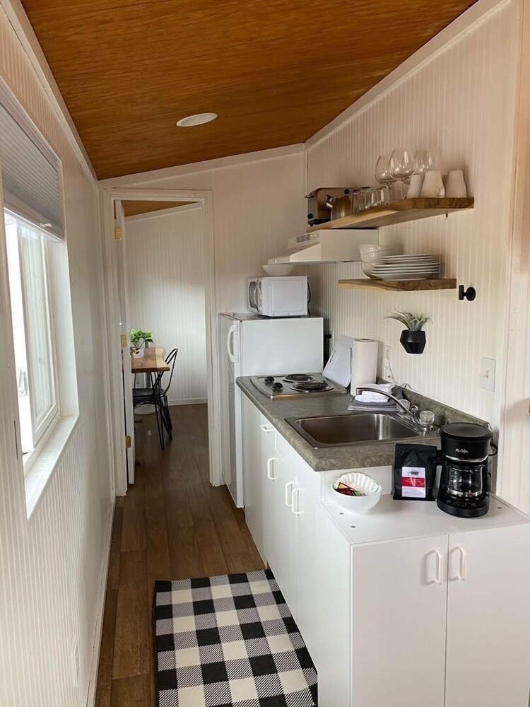 Trail and Hitch Tiny Home Hotel and RV - photo 53