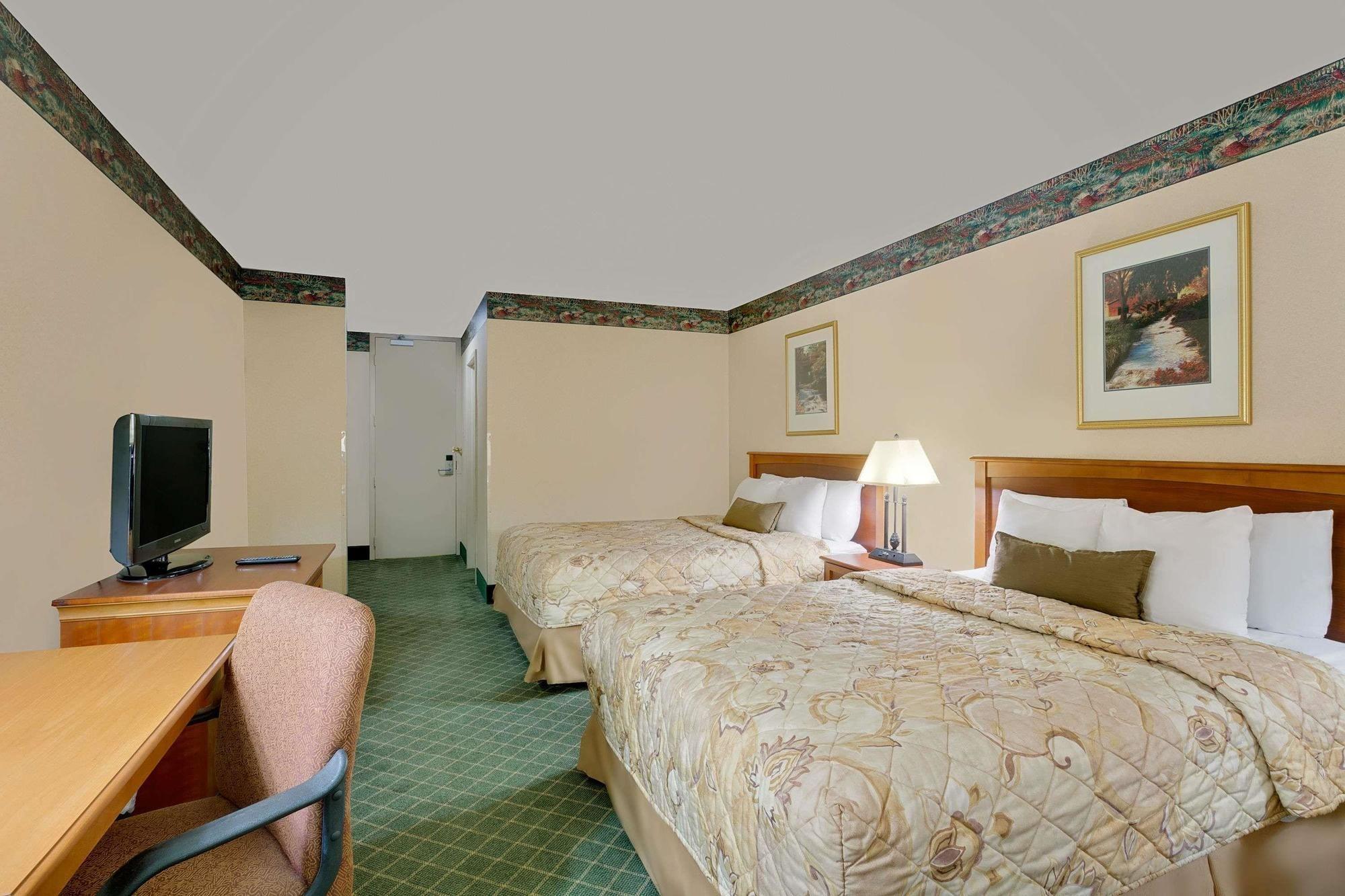 Ramada Mitchell Hotel and Conference Center - photo 13