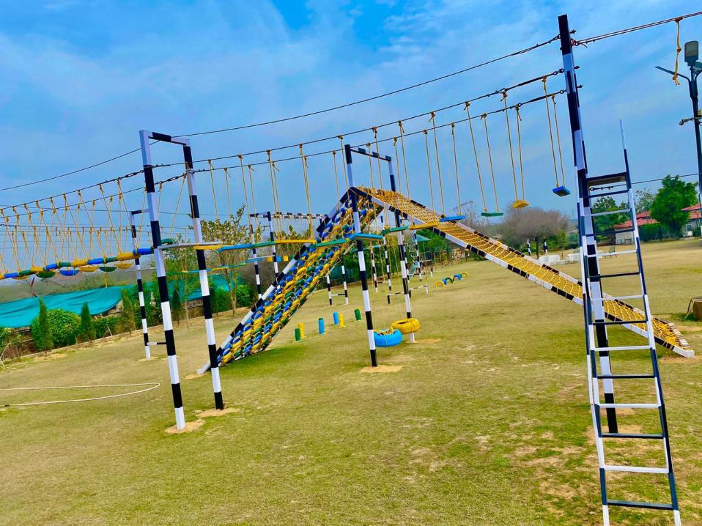 Aravali Greens - last minute hotel in Gurgaon