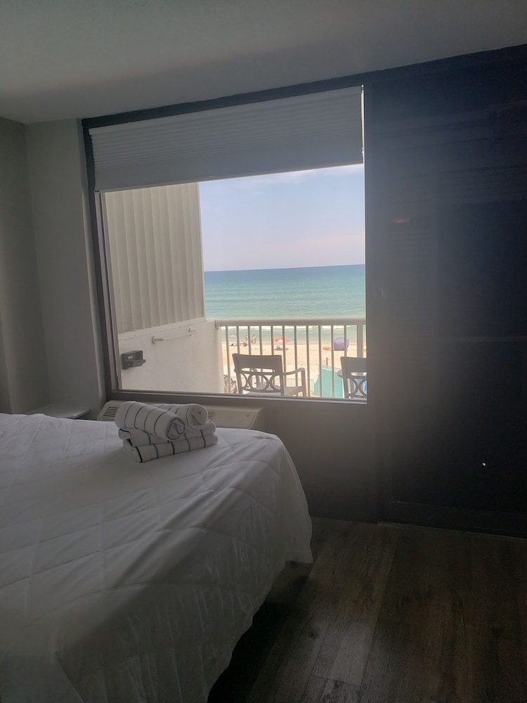 The Maverick Resort - photo 5