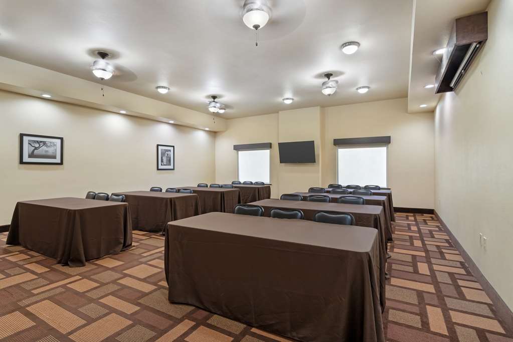 Best Western Plus Goliad Inn & Suites - photo 8