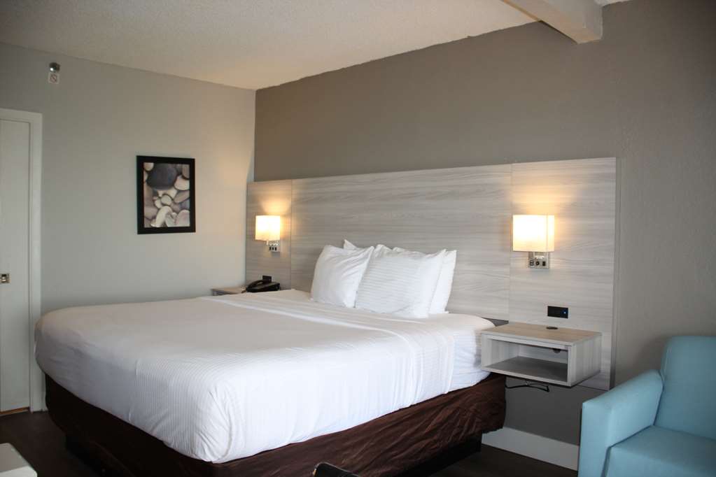 Boca Suites Deerfield Beach SureStay Collection by BW - photo 16
