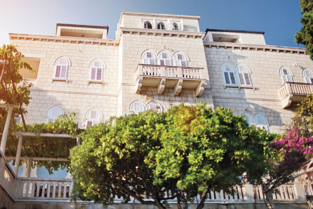 Villa Orsula — 5-Star Luxury Hotel in Dubrovnik, Croatia