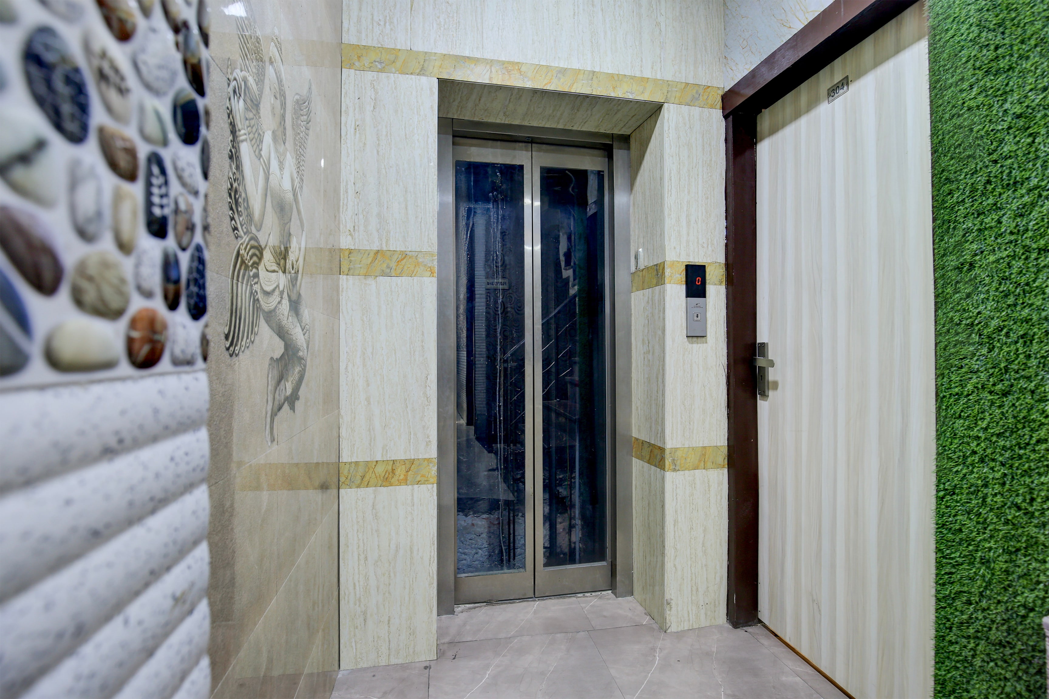Hotel O by OYO Avista Comfort Indo Pak Bus Stand