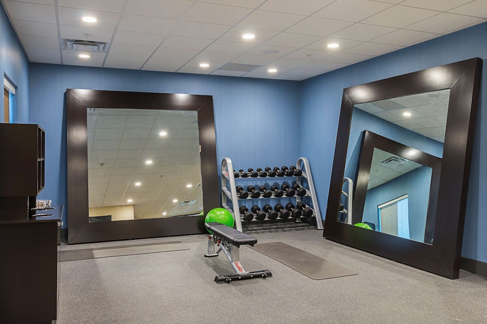 Hampton Inn & Suites Colleyville DFW Airport West - photo 36