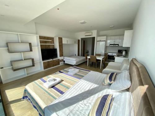 Apartments with sea and mountain views Portа Batumi Tower