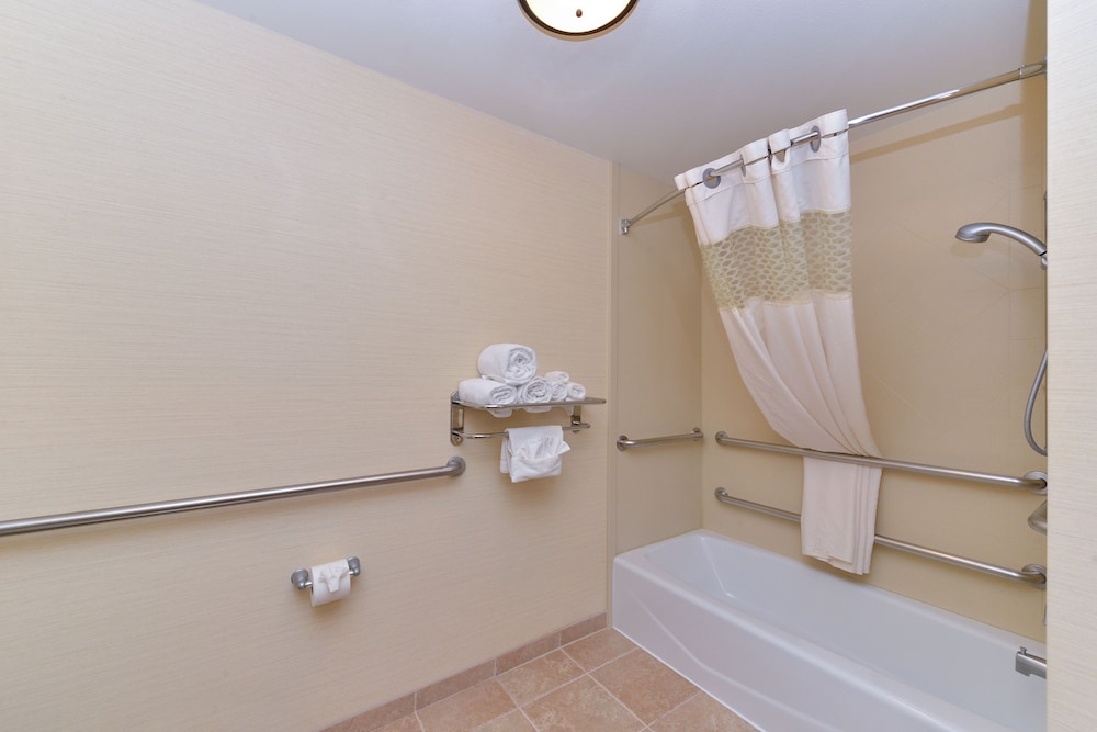 Hampton Inn Rock Springs - photo 44