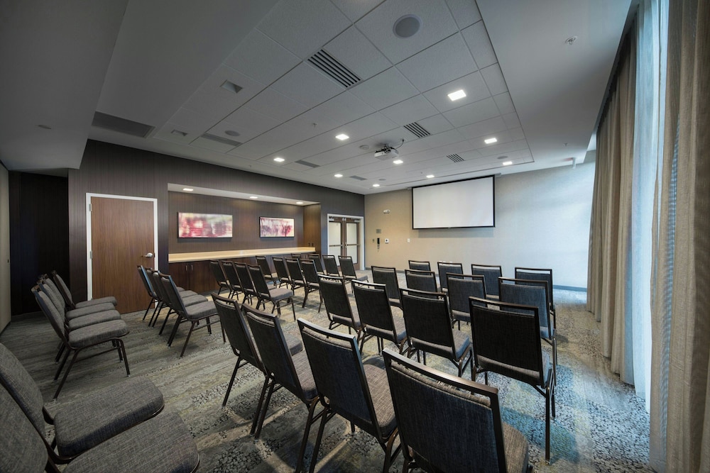 Courtyard by Marriott Russellville - photo 30
