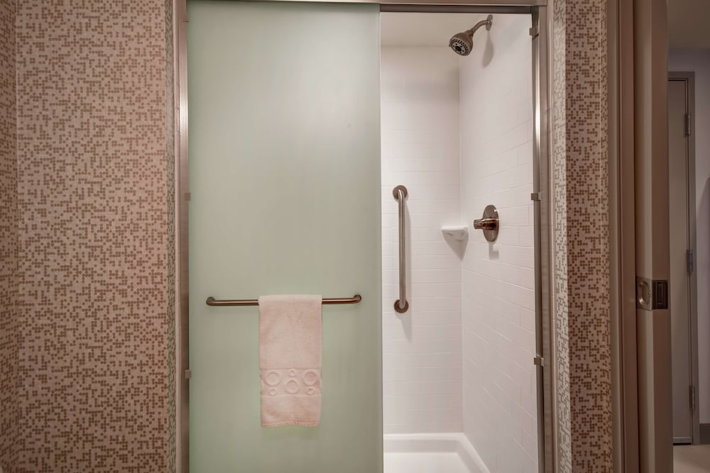 Home2 Suites by Hilton Terre Haute - photo 20