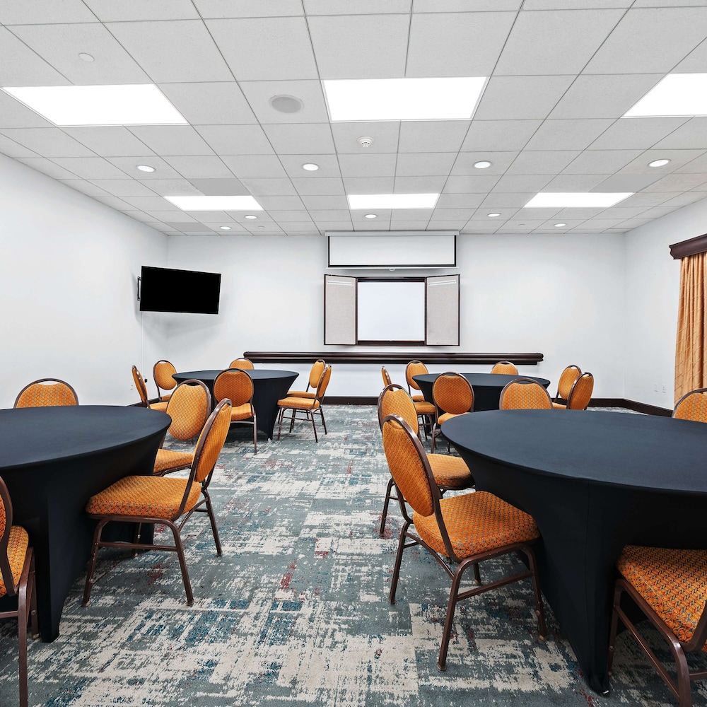 Homewood Suites by Hilton Ft. Lauderdale Airport Cruise Port - photo 53