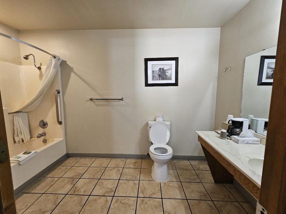 Boomtown Inn - photo 17