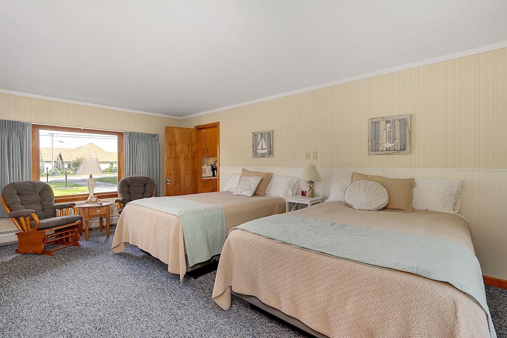 Towne Lyne Motel - photo 90