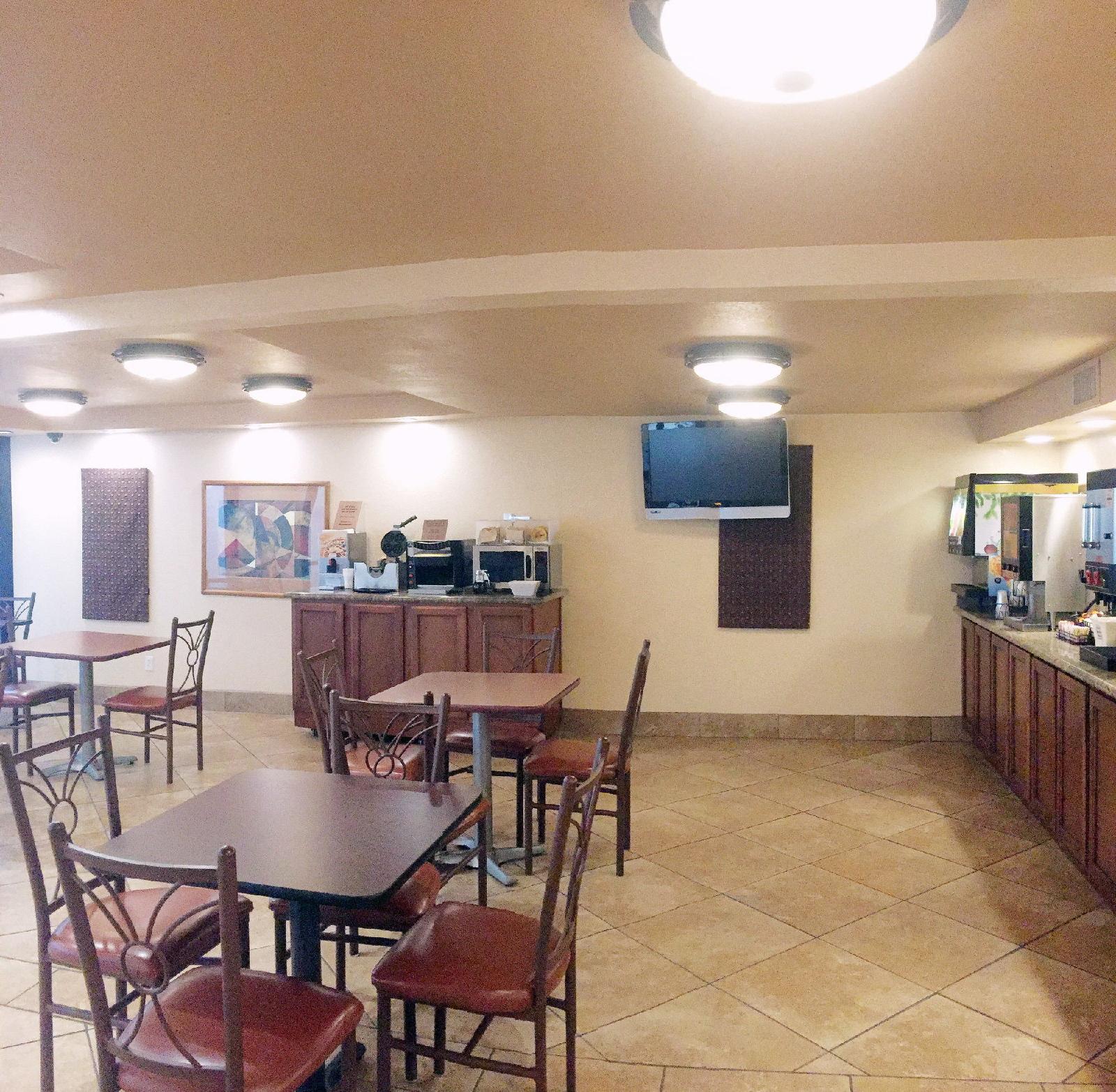 Ramada by Wyndham Mesa Downtown - photo 17