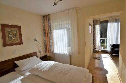 Hotel Weinstube Weinhaus Steppe — Reichenbach — photo 3