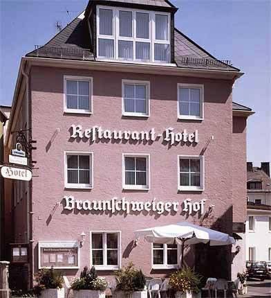 Braunschweiger Hof - carbon neutral hotel in Munchberg