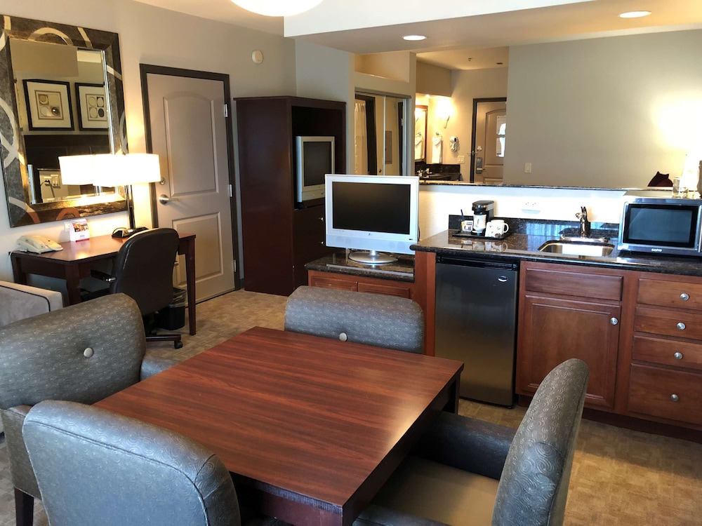 Shilo Inn Suites Hotel Killeen - photo 36