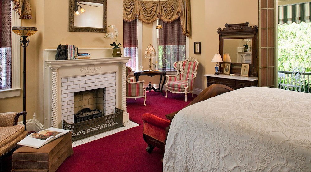 Devereaux Shields House - photo 21