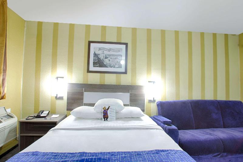 Travelodge by Wyndham Phoenix Downtown - photo 40