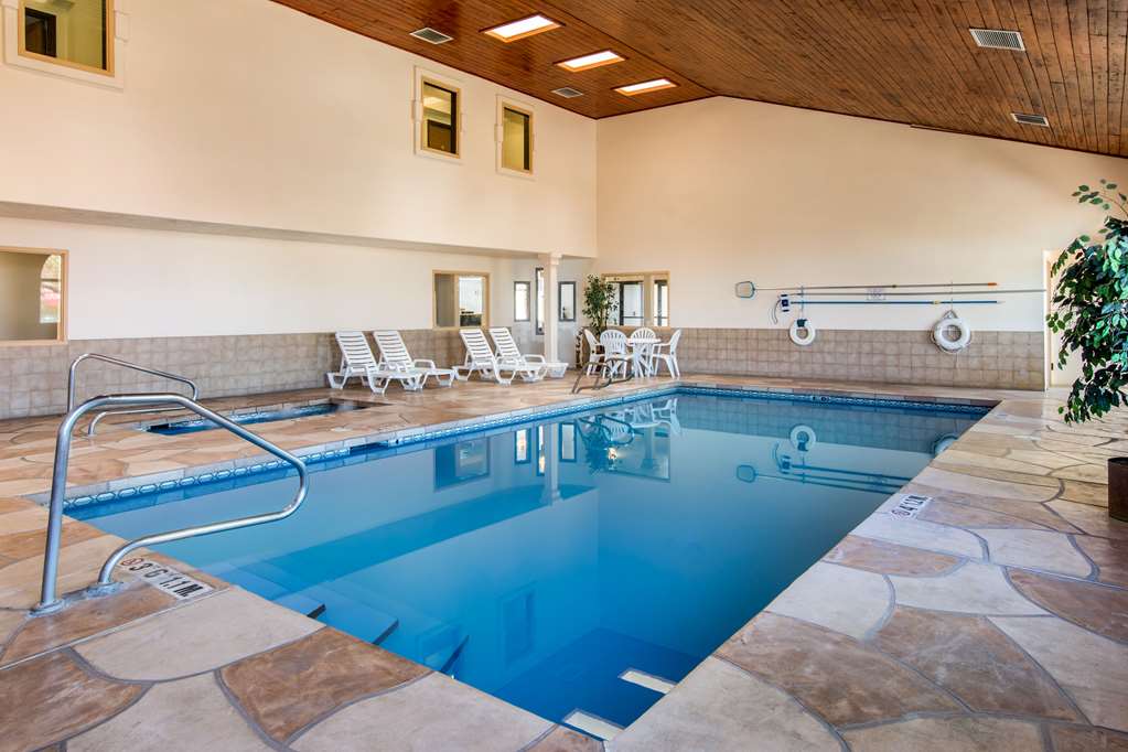Quality Inn & Suites Albuquerque North near Balloon Fiesta Park - photo 23