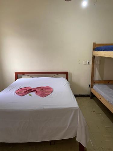 Hotel econômico no centro para 4 pessoas in Sete Lagoas, Brasil