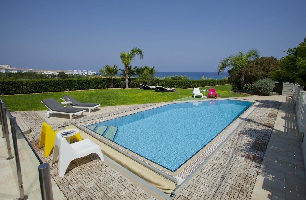 Villa Sea Breeze — 4-Star Luxury Hotel in Paralimni, Cyprus