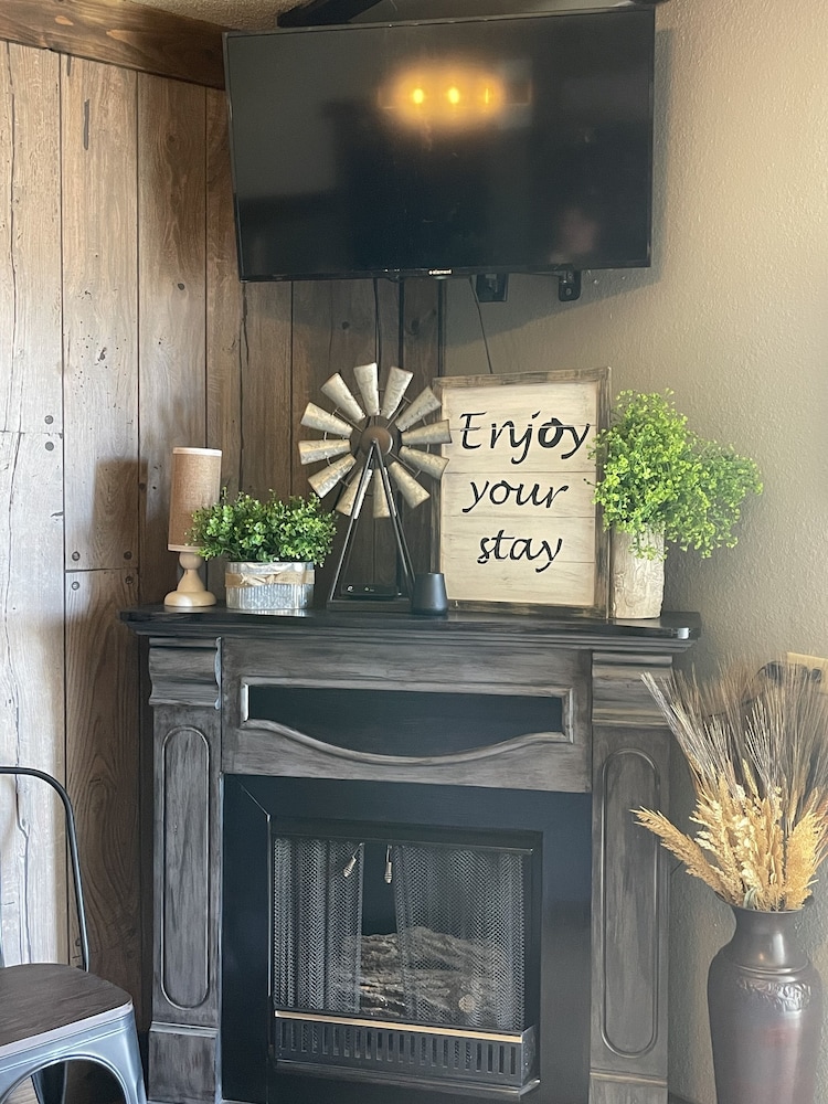 Dighton Inn - photo 39