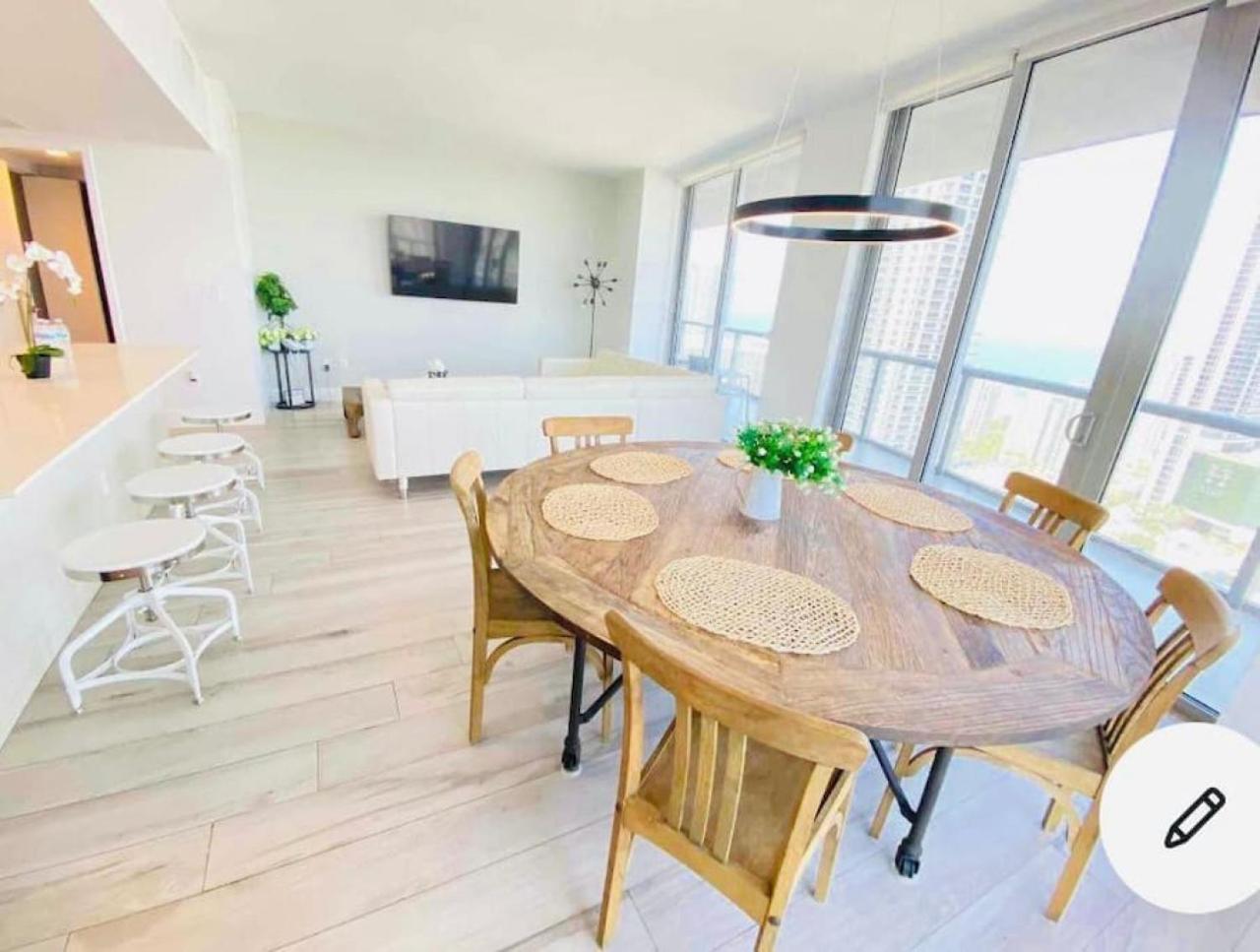 Lower Penthouse 3bd 3ba Beach Gym And Pool — Hallandale Beach