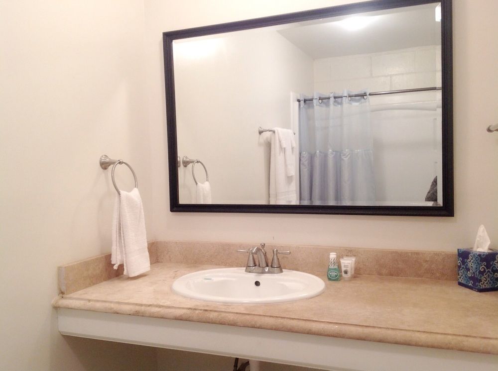 Jefferson Inn and Suites - photo 18