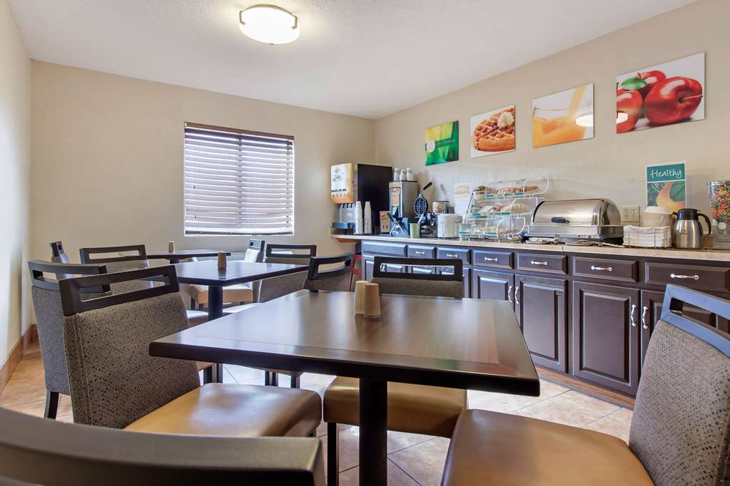 Quality Inn Hays I 70 - photo 33