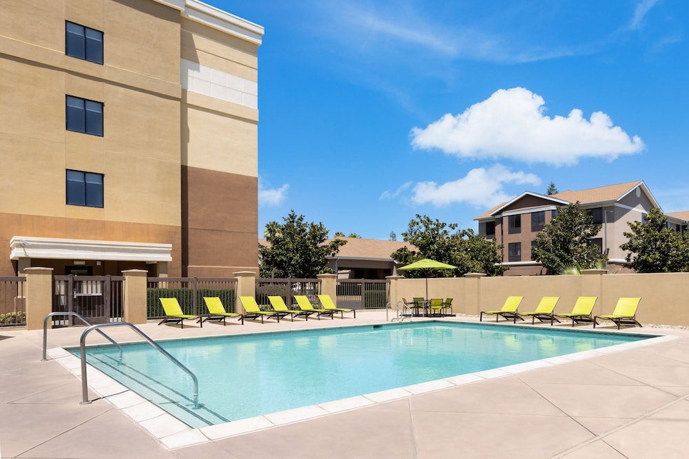 SpringHill Suites by Marriott Fresno - photo 30