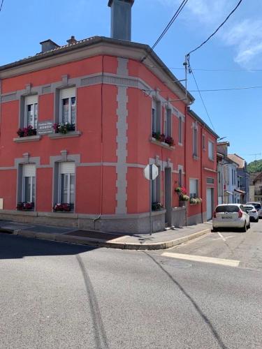 Couleur Framboise in Longwy, France