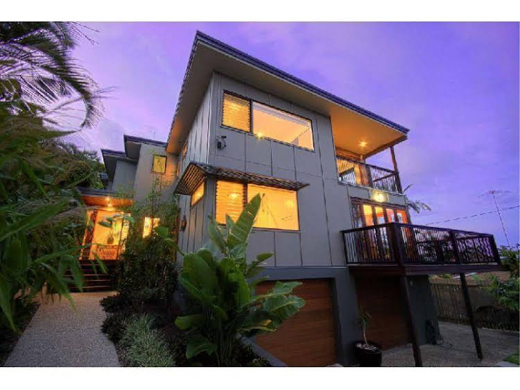 Woonum 7 — Sunshine Coast