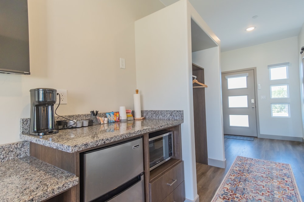 South Zion Inn & Suites - photo 6