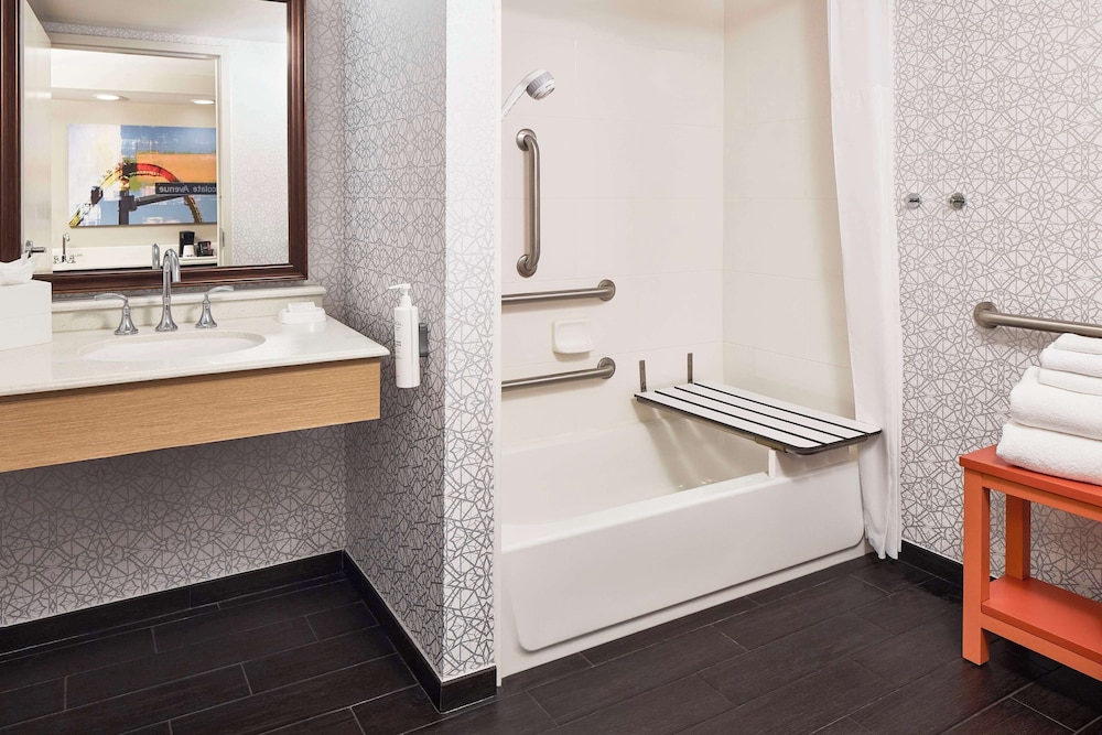 Hampton Inn & Suites Hershey Near The Park - photo 25
