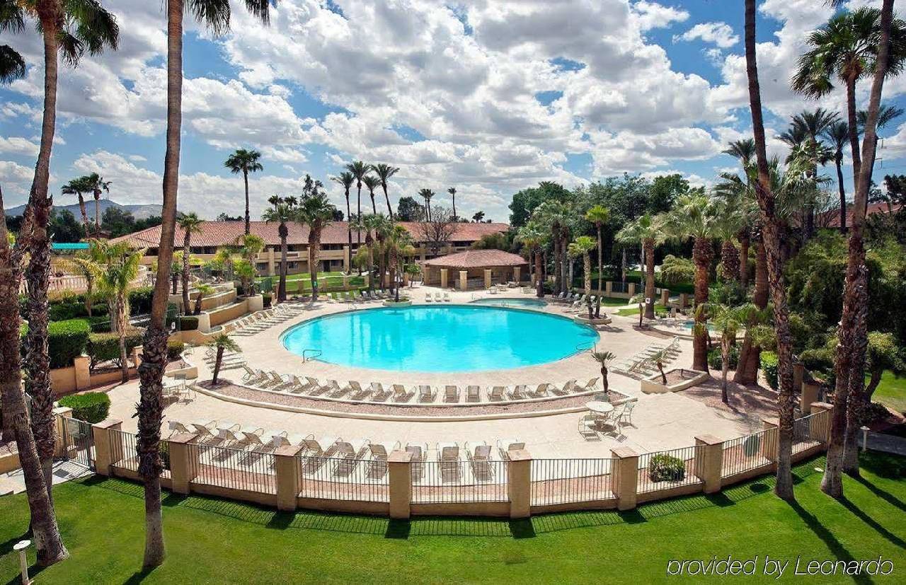 Embassy Suites Phoenix North - photo 5