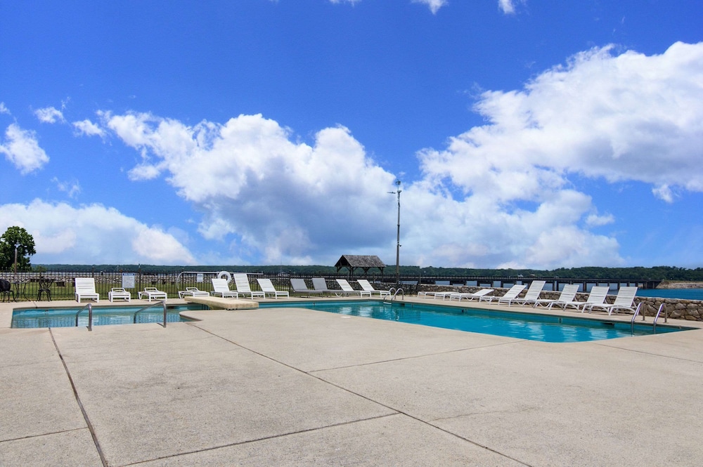 Quality Inn On The Lake Clarksville Boydton - photo 25