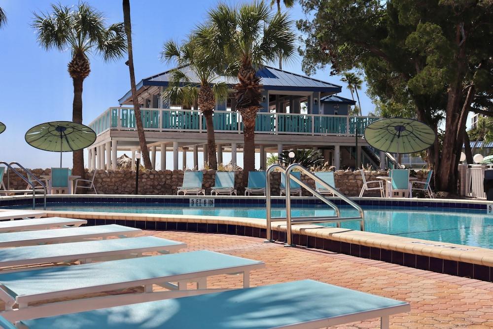 SkyBeach Resort - photo 37