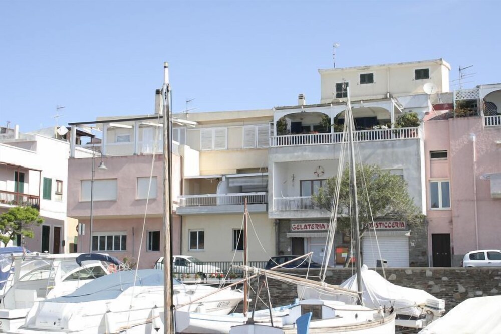 B&B Sul Porto — 4-Star Luxury Hotel in Stintino, Italy