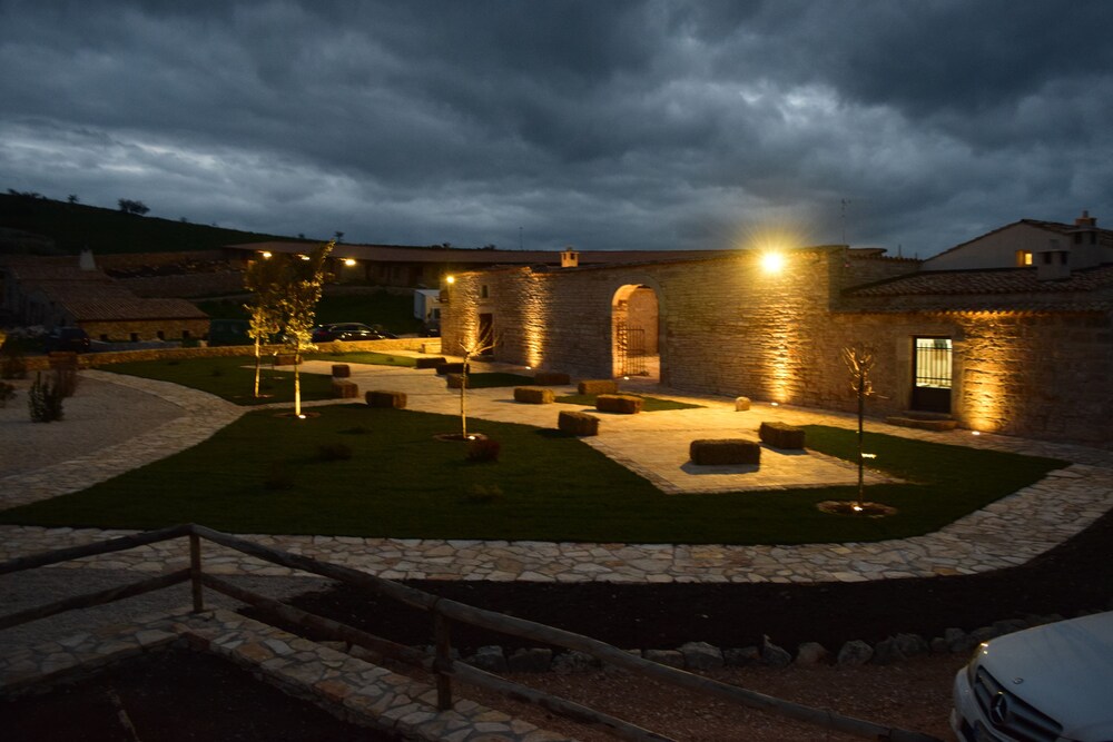 Masseria Revinaldi — hotel in Andria