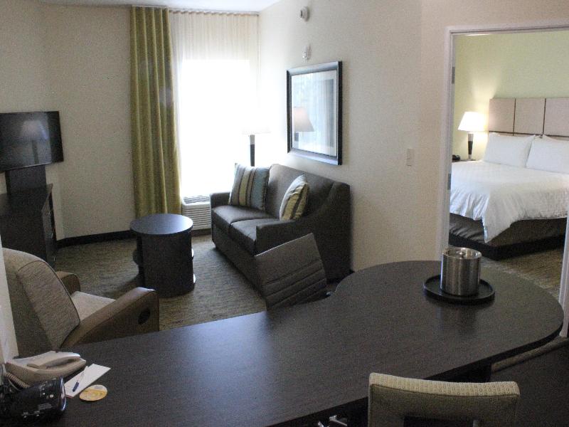 Candlewood Suites Valdosta - photo 34