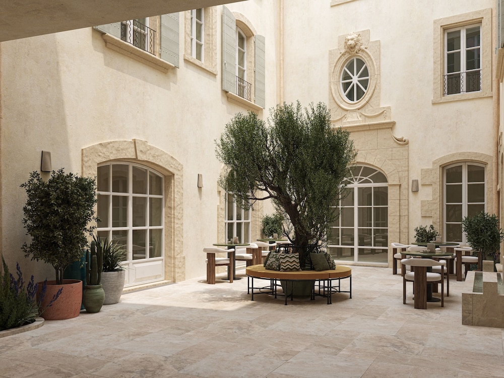 Hôtel de la Fontaine — hotel in Lourmarin