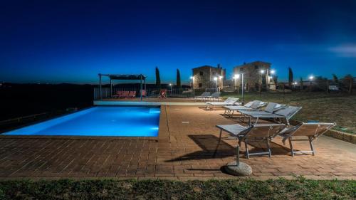 Casa Girasole Podere Fossaccio — 4-Star Luxury Hotel in Asciano, Italy