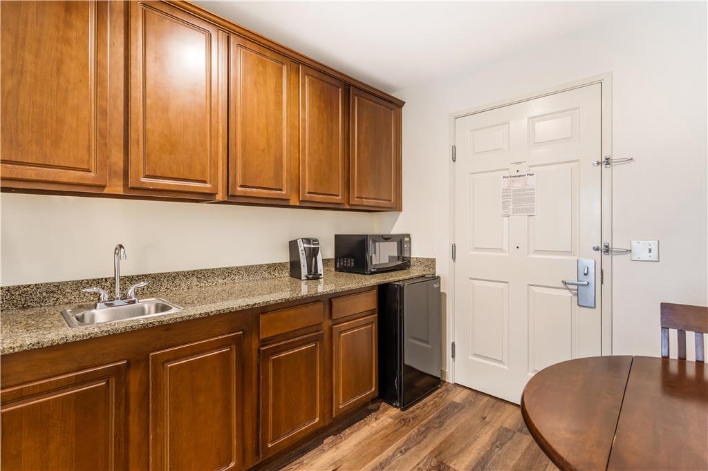 Best Western Plus Valdosta Hotel & Suites - photo 20