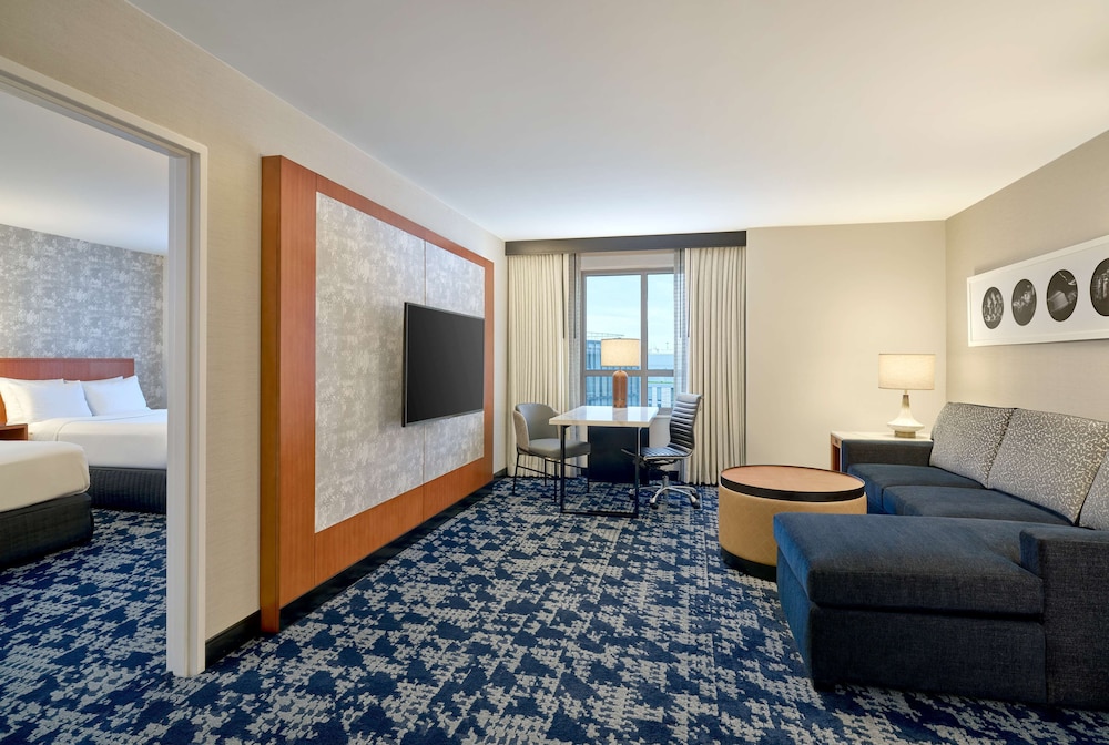 Embassy Suites by Hilton Washington D.C. Convention Center - photo 11
