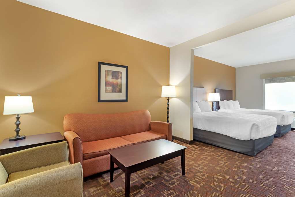 Best Western Plus Goliad Inn & Suites - photo 4