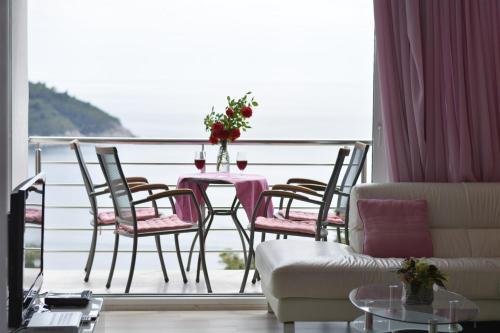 Apartment Residence Ambassador