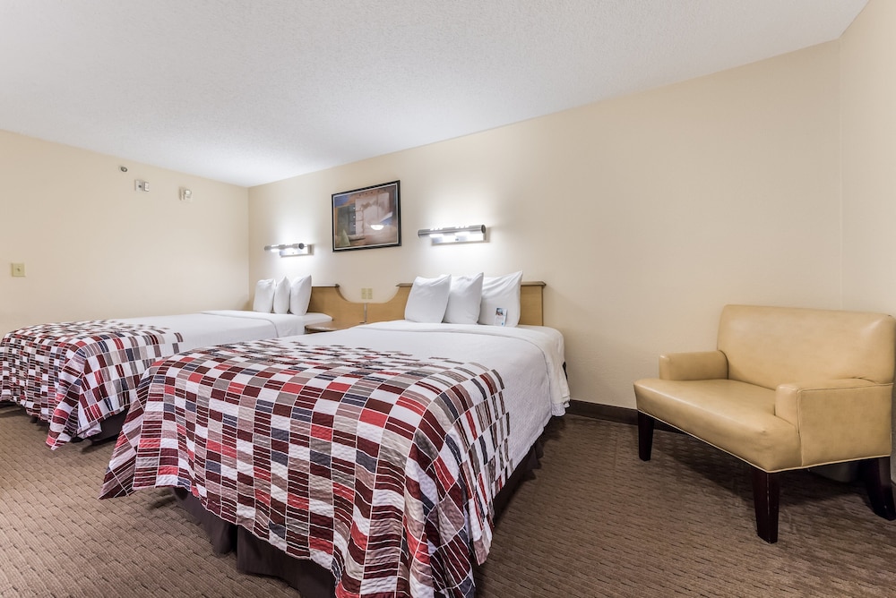 Red Roof Inn Cleveland Airport Middleburg Heights - photo 12