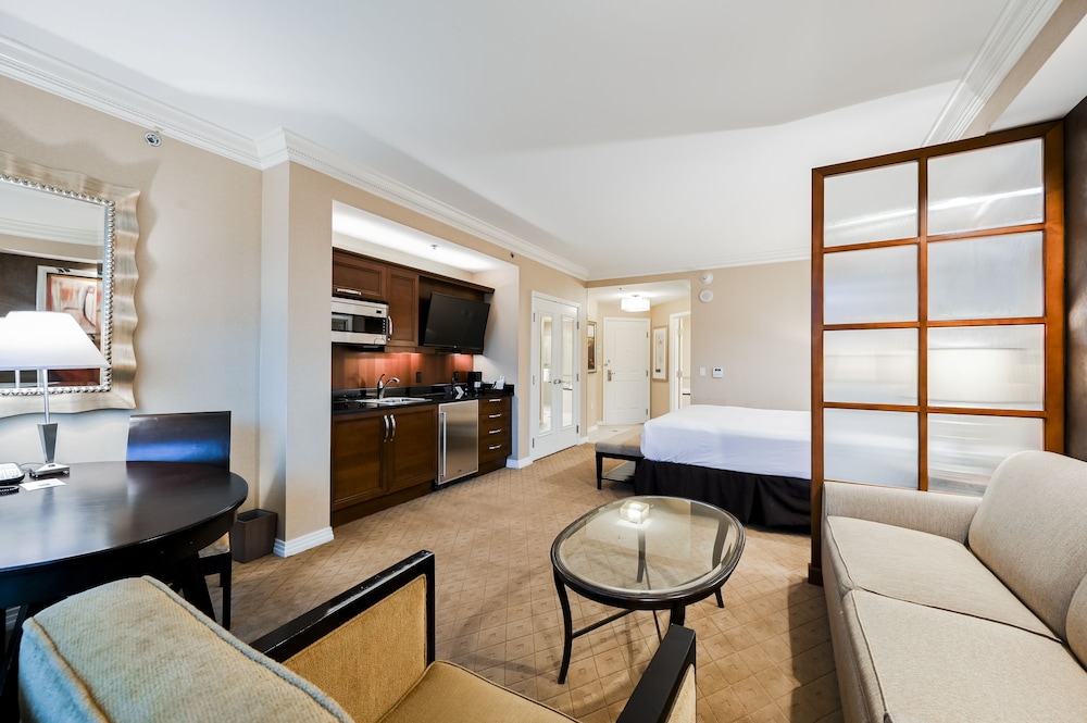 StripViewSuites at Signature - photo 17