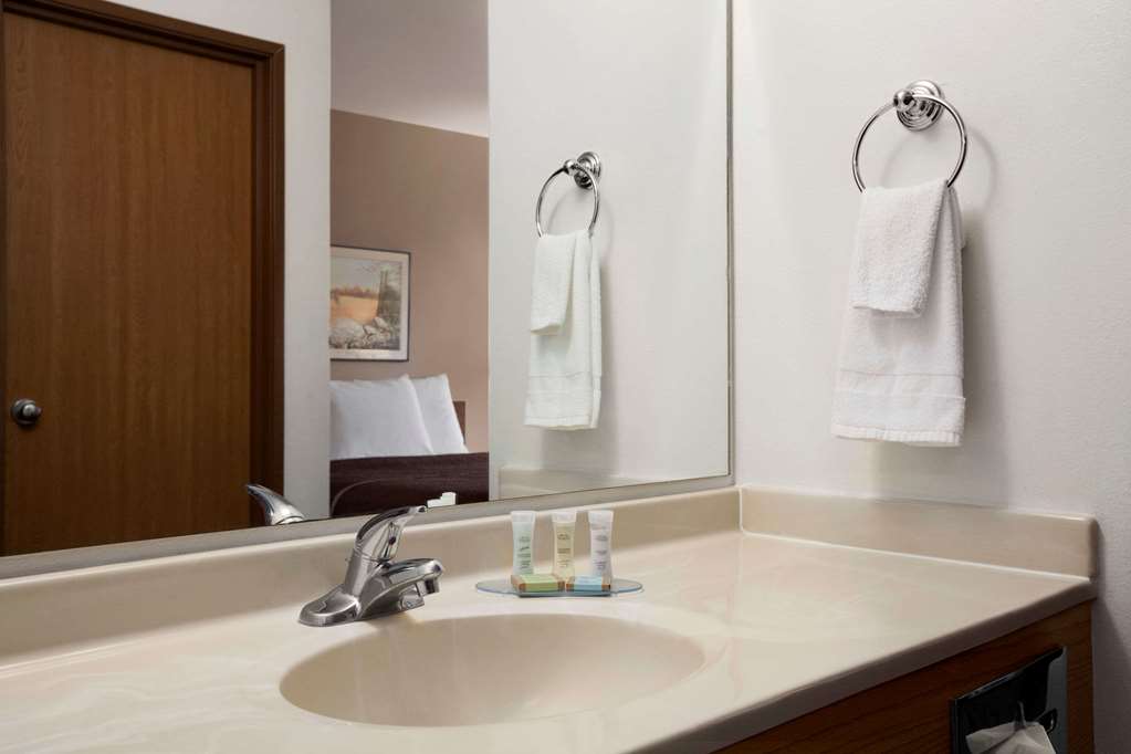 Travelodge by Wyndham Elko NV - photo 9