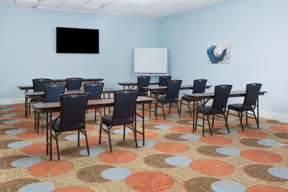 Staybridge Suites: Las Vegas Stadium District by IHG - photo 62